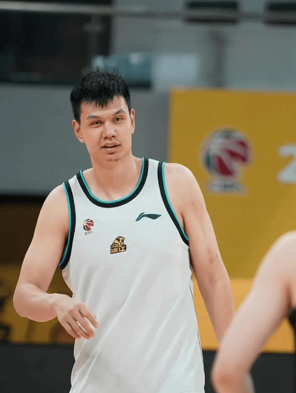 兰博电竞官网-关键时刻山东男篮调整名单以备亚冠新疆广汇防线松动备战德国杯，丹佛掘金冲刺阶段遗憾出局瞬间刷屏的简单介绍